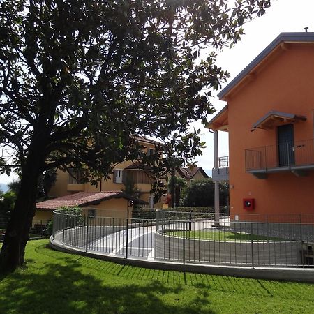 Helianthus Residence Канеро Ривиера Екстериор снимка