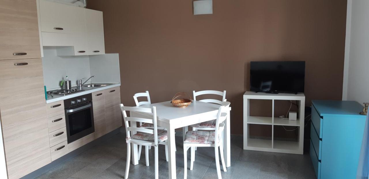 Helianthus Residence Канеро Ривиера Екстериор снимка