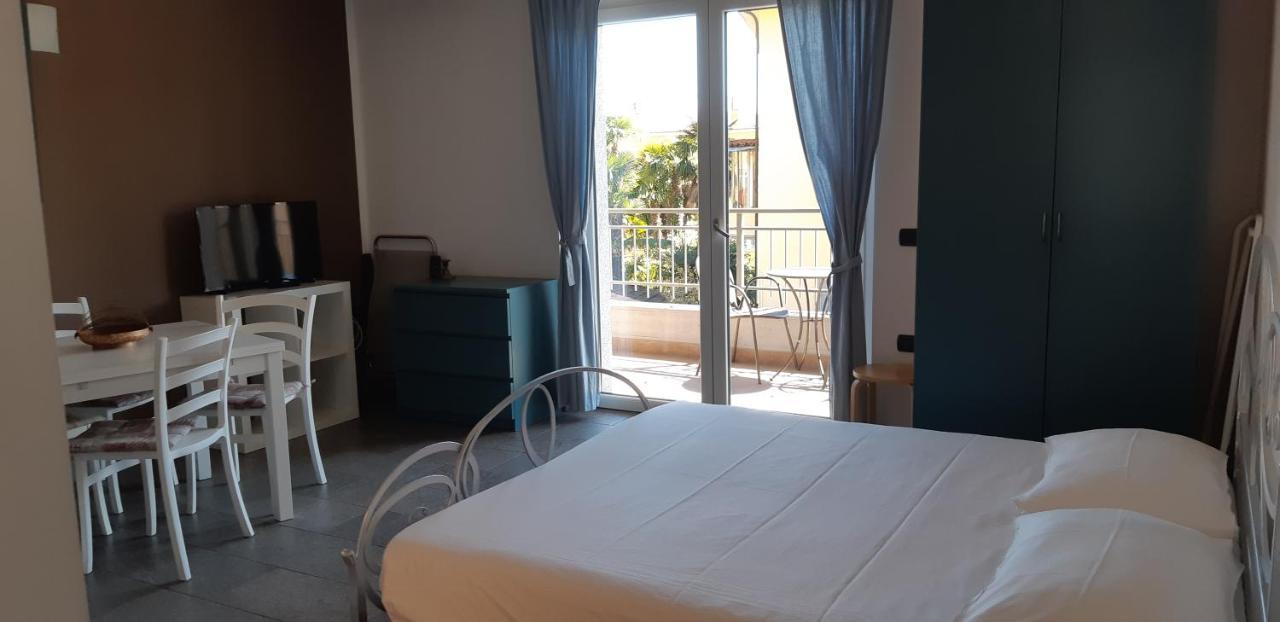 Helianthus Residence Канеро Ривиера Екстериор снимка