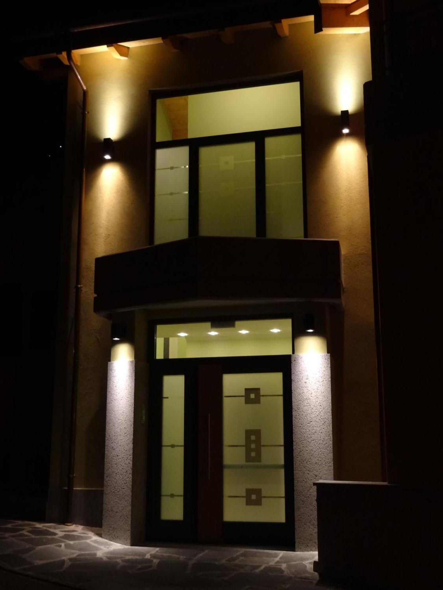 Helianthus Residence Канеро Ривиера Екстериор снимка