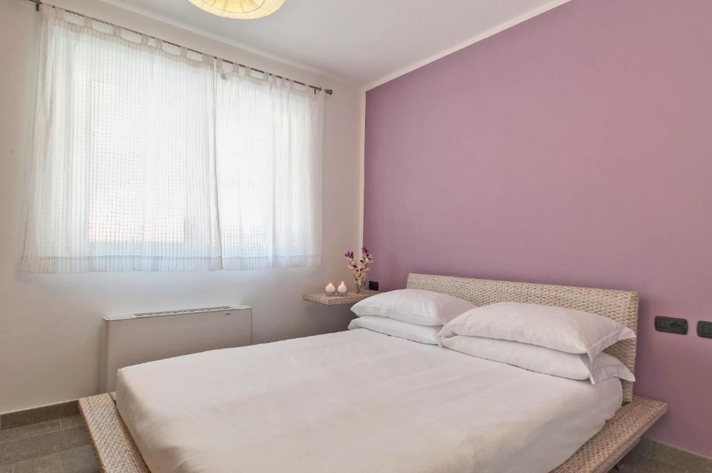 Helianthus Residence Канеро Ривиера Стая снимка